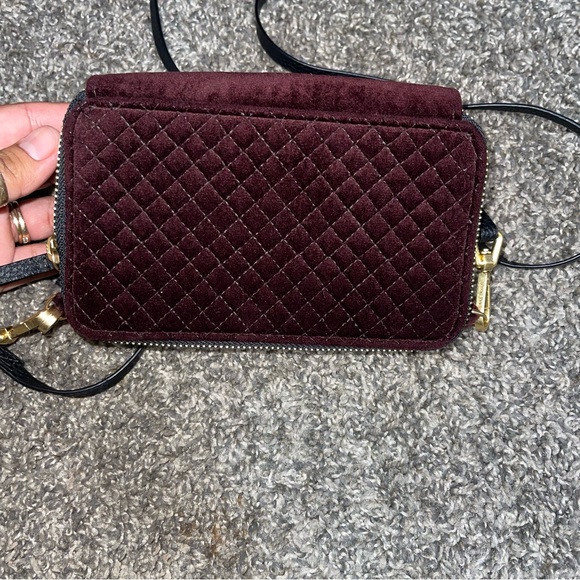 Vera Bradley All In One Burgundy Maroon Quilted Velvet Cross Body Bag - Picture 4 of 12